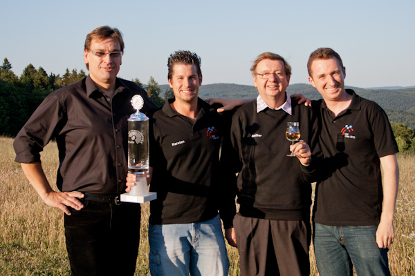 Wolfgang Wunn, Karsten Rudolf, Gunther Emig und Juliur Rückert nach der Preisverleihung