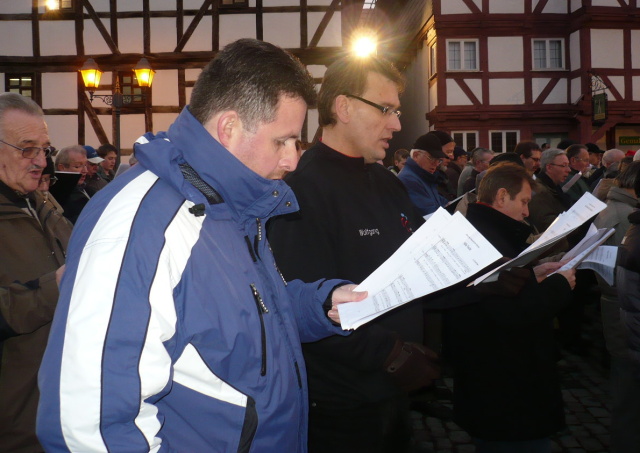Rainer Killiches und Wolfgang Wunn im Hessenpark Rainer Killiches und Wolfgang Wunn beim größten hessischen Weihnachtschor